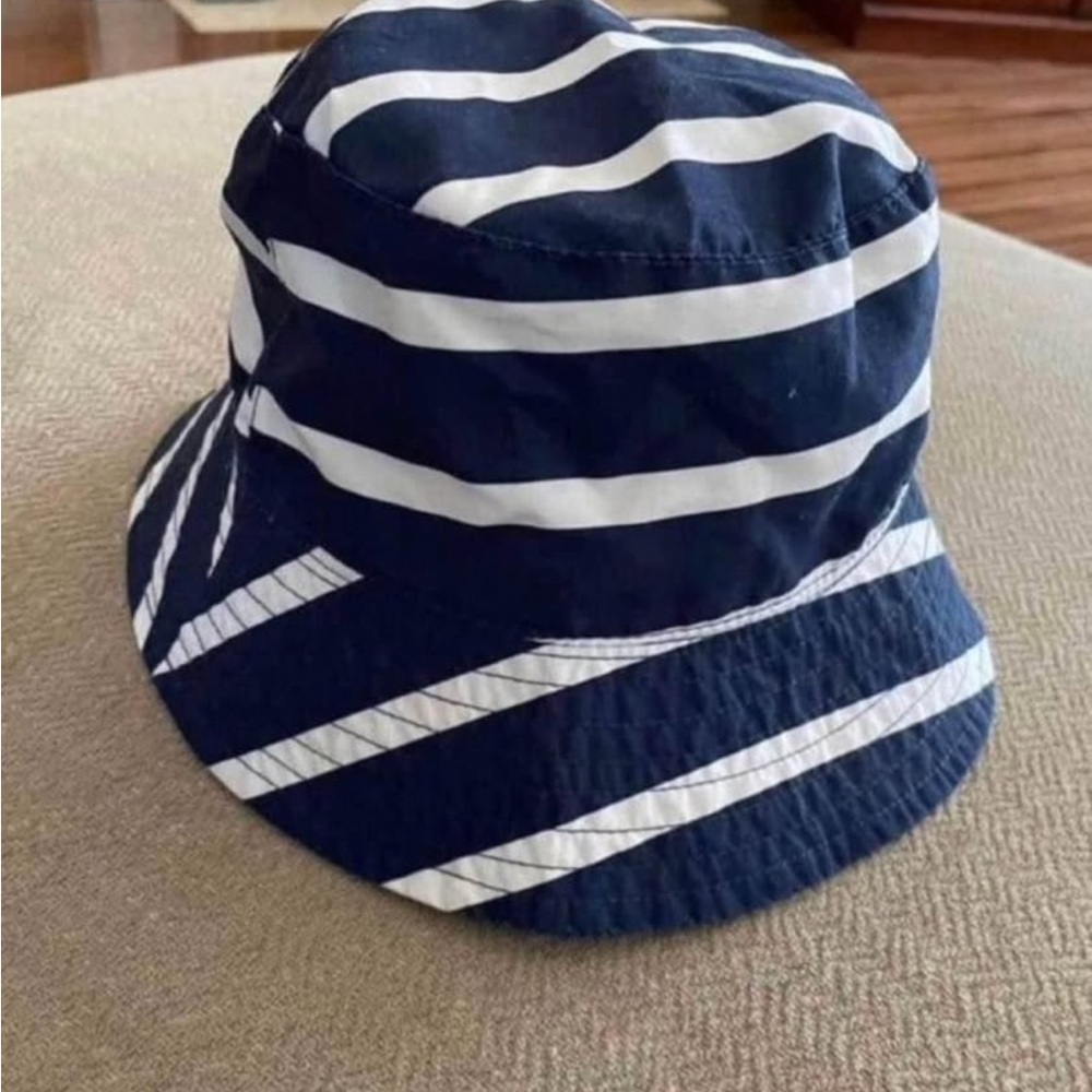 CARTER’S NAVY & WHITE STRIPED BUCKET HAT